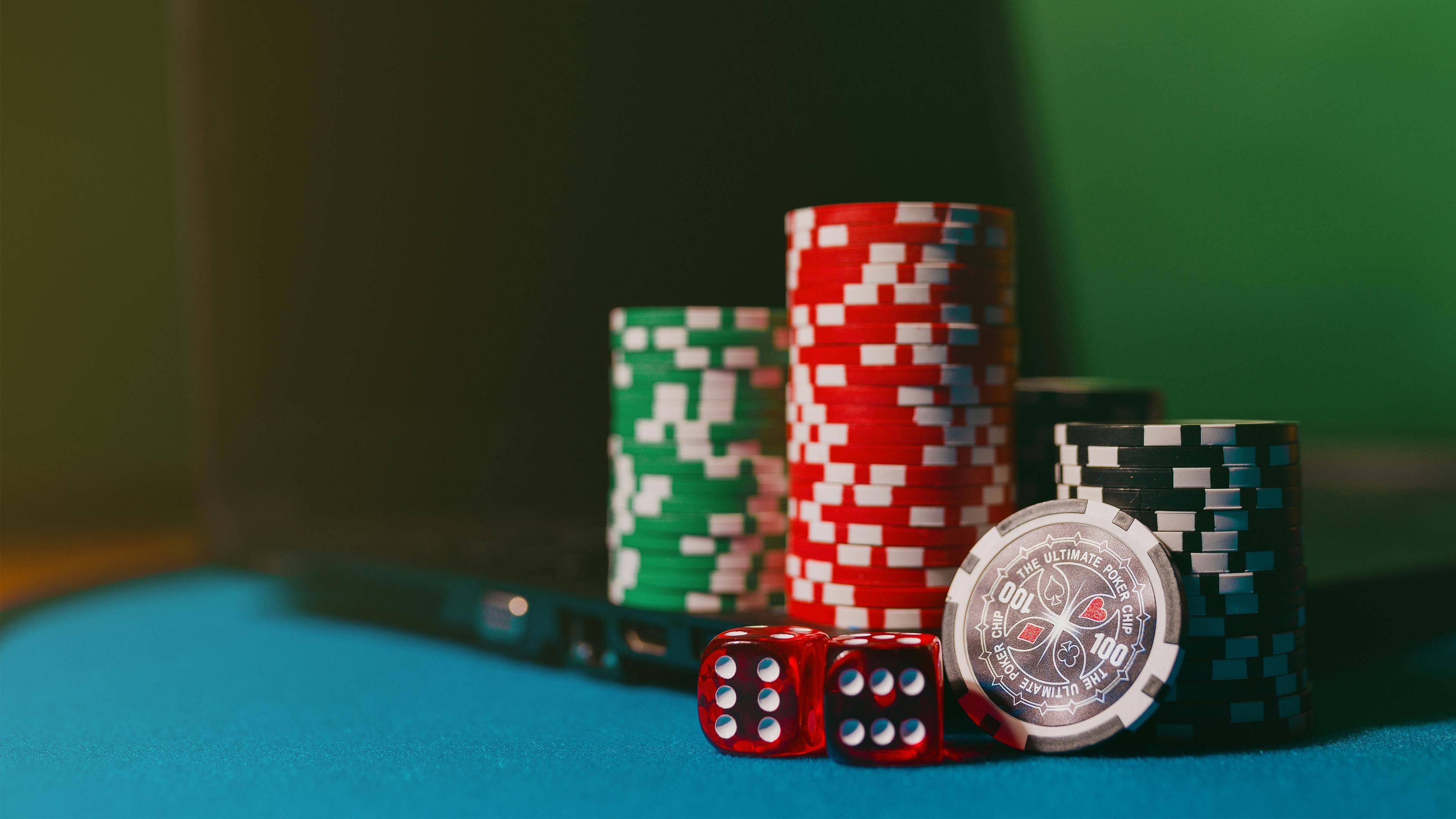 Aplikasi perbankan menampilkan interface pembayaran QRIS untuk transaksi fiji slot